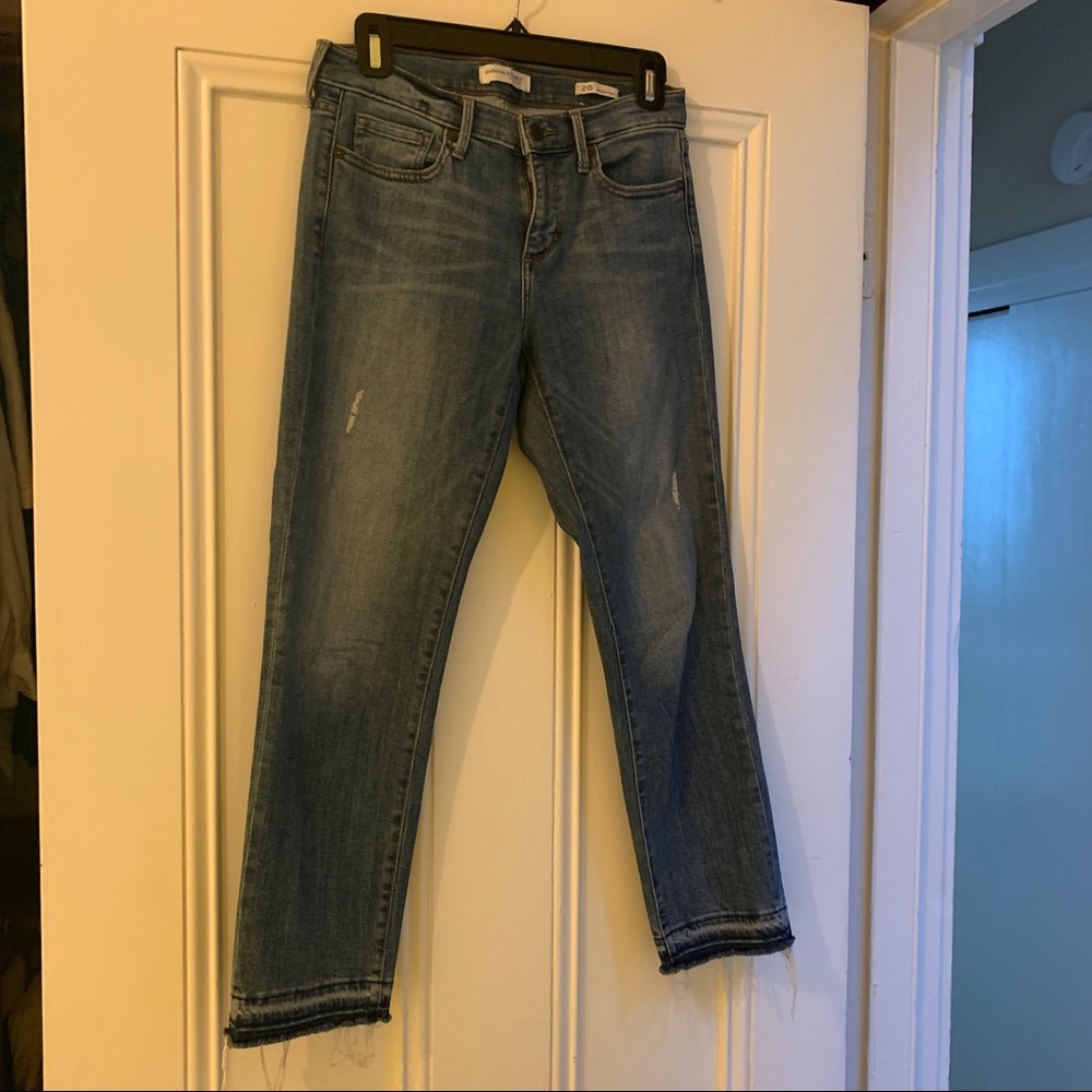 Banana Republic Mid Rise Straight Crop